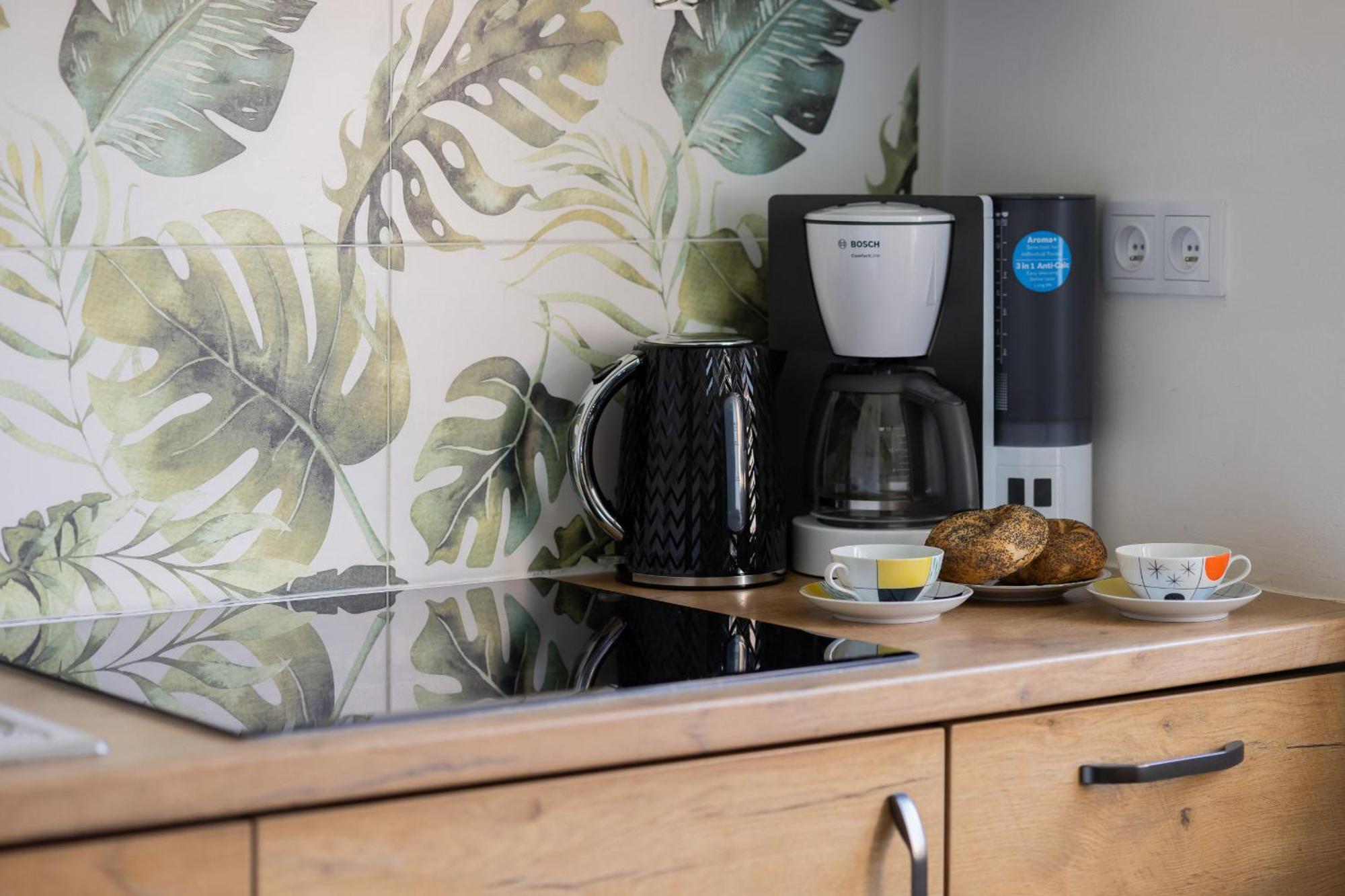 Spacious Apartment For 6 People Near The Old Town By Noclegi Renters 바르샤바 외부 사진